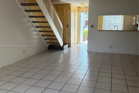 Condo in Oakland Park, Florida, 2 bedrooms  № 2036226 - photo 3