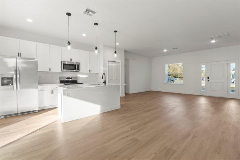 House in Ocala, Florida 4 bedrooms, 146.88 sq.m. № 1669916 - photo 7