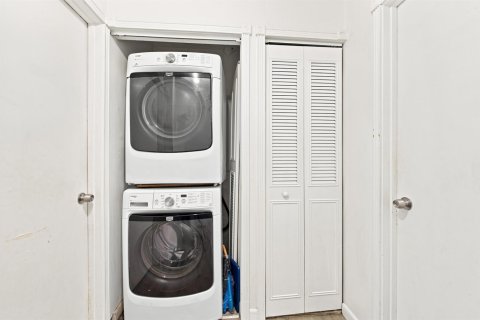 Adosado en venta en West Palm Beach, Florida, 2 dormitorios, 96.99 m2 № 2191163 - foto 20