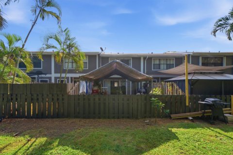 Adosado en venta en West Palm Beach, Florida, 2 dormitorios, 96.99 m2 № 2191163 - foto 28