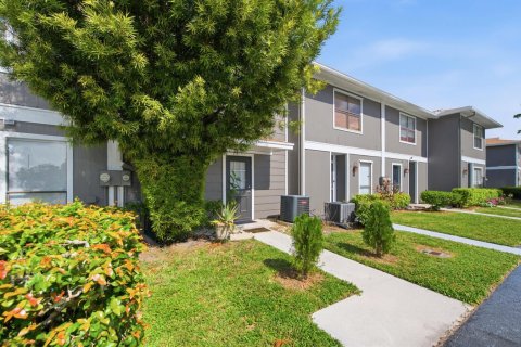 Adosado en venta en West Palm Beach, Florida, 2 dormitorios, 96.99 m2 № 2191163 - foto 3