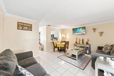 Adosado en venta en West Palm Beach, Florida, 2 dormitorios, 96.99 m2 № 2191163 - foto 10