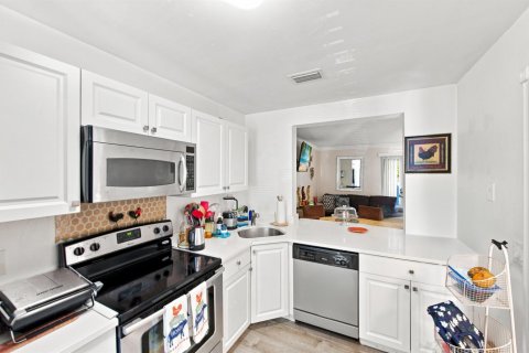 Adosado en venta en West Palm Beach, Florida, 2 dormitorios, 96.99 m2 № 2191163 - foto 13