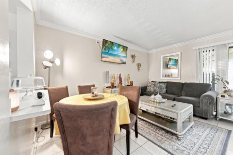 Adosado en venta en West Palm Beach, Florida, 2 dormitorios, 96.99 m2 № 2191163 - foto 7