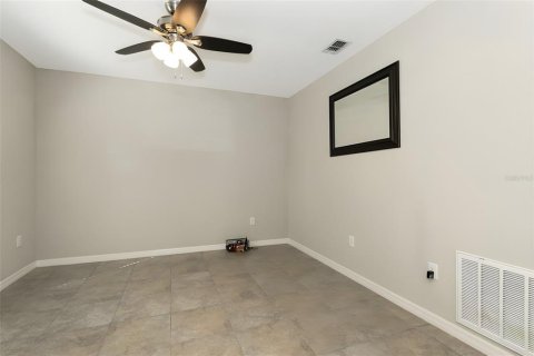 House in Ruskin, Florida 5 bedrooms, 273.97 sq.m. № 2425878 - photo 23