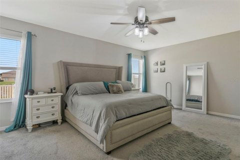 House in Ruskin, Florida 5 bedrooms, 273.97 sq.m. № 2425878 - photo 12