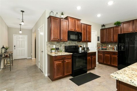 House in Ruskin, Florida 5 bedrooms, 273.97 sq.m. № 2425878 - photo 28