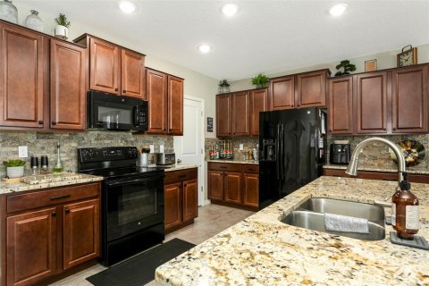 House in Ruskin, Florida 5 bedrooms, 273.97 sq.m. № 2425878 - photo 29
