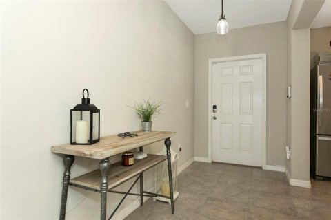 House in Ruskin, Florida 5 bedrooms, 273.97 sq.m. № 2425878 - photo 6