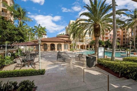 Condo in Aventura, Florida, 2 bedrooms № 2058743 - photo 21