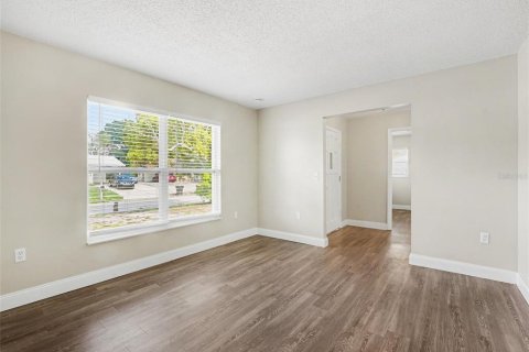 Casa en venta en Winter Haven, Florida, 3 dormitorios, 114.08 m2 № 2156810 - foto 3