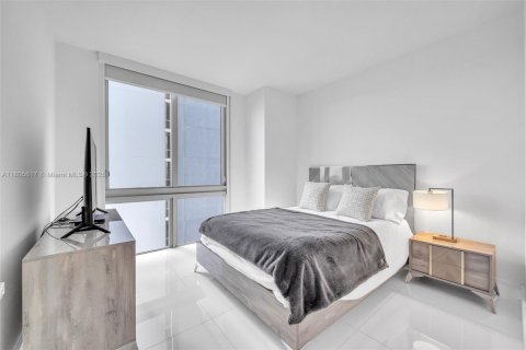 Condo in North Miami Beach, Florida, 3 bedrooms  № 1864841 - photo 28