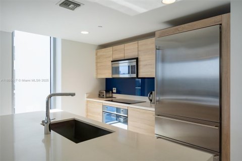 Condo in North Miami Beach, Florida, 3 bedrooms  № 1864841 - photo 20