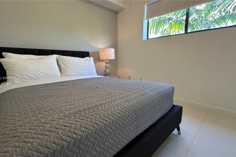 Condominio en venta en Bay Harbor Islands, Florida, 2 dormitorios, 109.16 m2 № 1954335 - foto 20