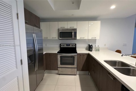 Condominio en venta en Bay Harbor Islands, Florida, 2 dormitorios, 109.16 m2 № 1954335 - foto 4