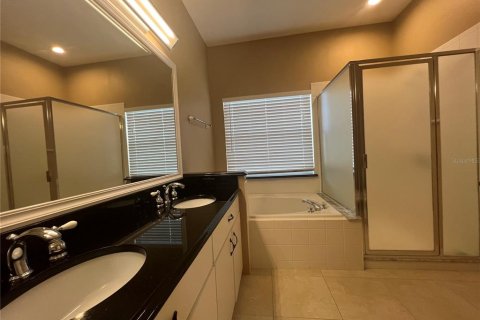 Villa ou maison à louer à Orlando, Floride: 3 chambres, 198.16 m2 № 2150330 - photo 15
