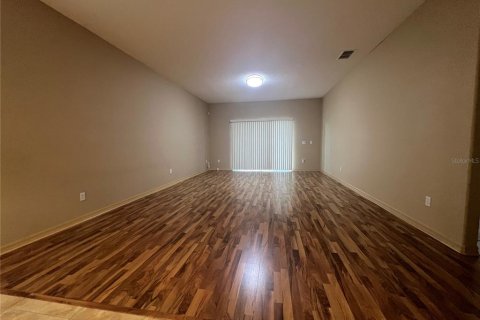 Villa ou maison à louer à Orlando, Floride: 3 chambres, 198.16 m2 № 2150330 - photo 8