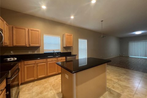 Villa ou maison à louer à Orlando, Floride: 3 chambres, 198.16 m2 № 2150330 - photo 5