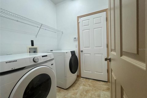 Villa ou maison à louer à Orlando, Floride: 3 chambres, 198.16 m2 № 2150330 - photo 10