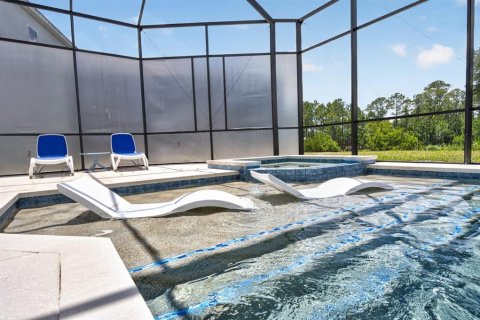 House in Davenport, Florida 11 bedrooms, 607.77 sq.m. № 2109524 - photo 28