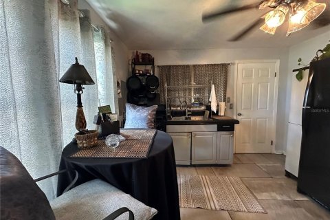 House in Tampa, Florida 3 bedrooms, 135.27 sq.m. № 1768107 - photo 23