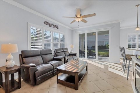 Condo in Venice, Florida, 2 bedrooms  № 1718602 - photo 8