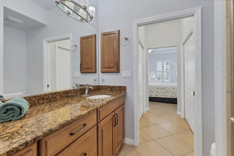 Condo in Venice, Florida, 2 bedrooms  № 1718602 - photo 26