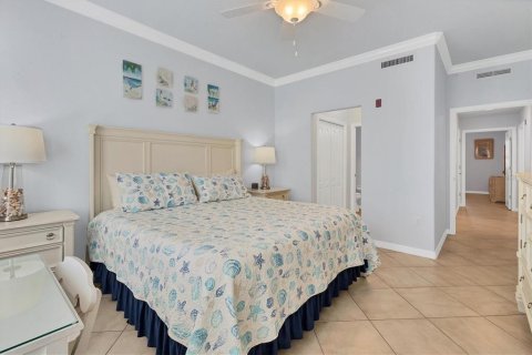 Condo in Venice, Florida, 2 bedrooms  № 1718602 - photo 23