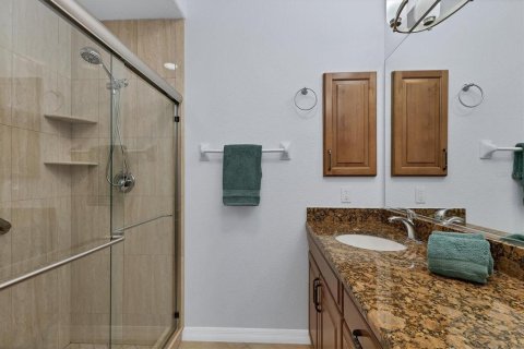 Condo in Venice, Florida, 2 bedrooms  № 1718602 - photo 25