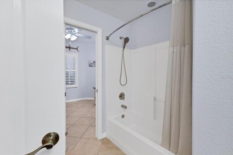 Condo in Venice, Florida, 2 bedrooms  № 1718602 - photo 30