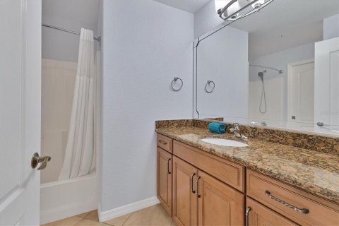 Condo in Venice, Florida, 2 bedrooms  № 1718602 - photo 29