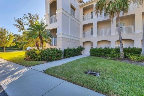 Condo in Venice, Florida, 2 bedrooms  № 1718602 - photo 7