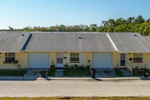 Propiedad comercial en venta en New Port Richey, Florida, 53 dormitorios, 74.41 m2 № 2166417 - foto 7
