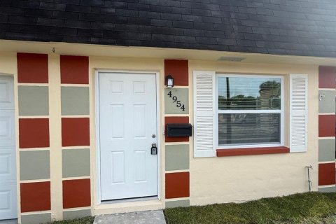 Propiedad comercial en venta en New Port Richey, Florida, 53 dormitorios, 74.41 m2 № 2166417 - foto 20