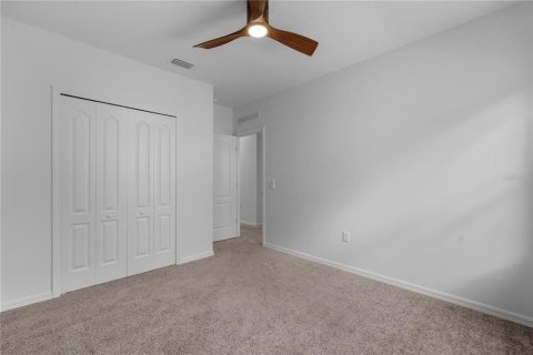 House in Newberry, Florida 4 bedrooms, 184.69 sq.m. № 2123026 - photo 24