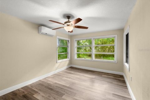 House in Ormond Beach, Florida 2 bedrooms, 92.9 sq.m. № 1883134 - photo 15