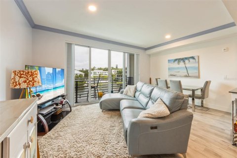 Condo in Sarasota, Florida, 2 bedrooms  № 1815676 - photo 7