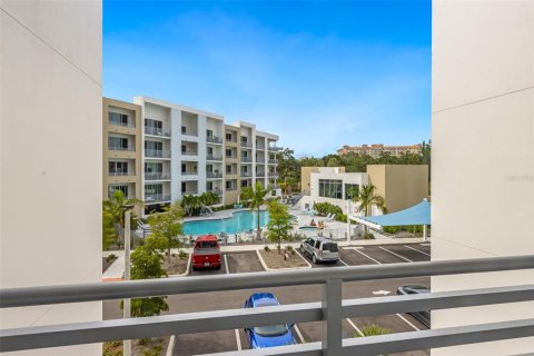 Condo in Sarasota, Florida, 2 bedrooms  № 1815676 - photo 22