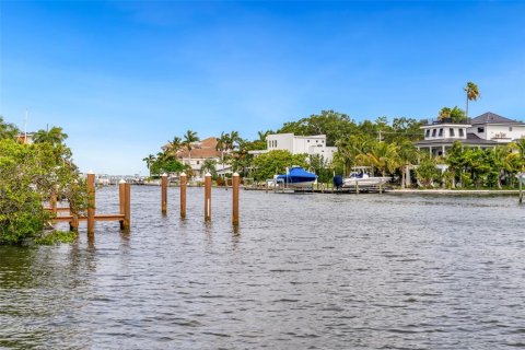 Condo in Sarasota, Florida, 2 bedrooms  № 1815676 - photo 29