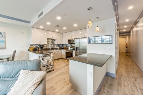 Condo in Sarasota, Florida, 2 bedrooms  № 1815676 - photo 8