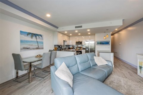 Condo in Sarasota, Florida, 2 bedrooms  № 1815676 - photo 12