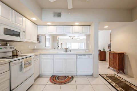 Copropriété à vendre à Largo, Floride: 3 chambres, 141.21 m2 № 1557800 - photo 11