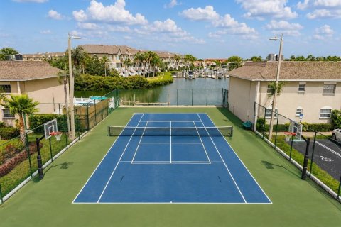 Copropriété à vendre à Tampa, Floride: 2 chambres, 102.19 m2 № 2150331 - photo 13