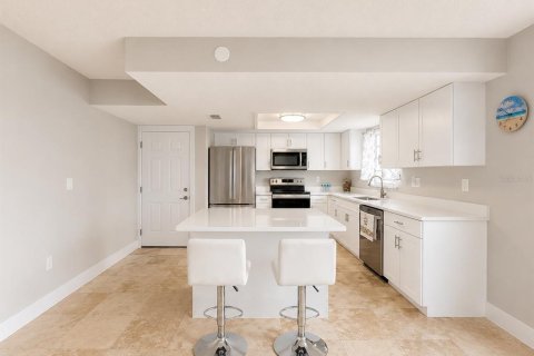 Copropriété à vendre à Tampa, Floride: 2 chambres, 102.19 m2 № 2150331 - photo 8