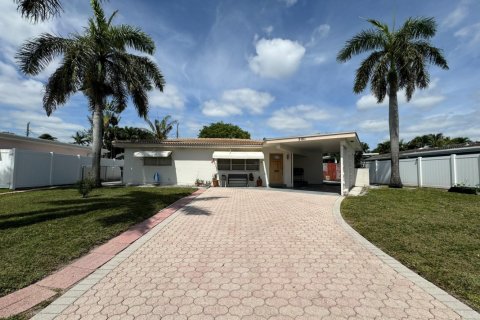 House in Fort Lauderdale, Florida 3 bedrooms, 146.51 sq.m. № 1099832 - photo 1