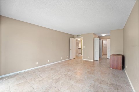 Copropriété à vendre à Belleair, Floride: 2 chambres, 128.67 m2 № 2150152 - photo 11
