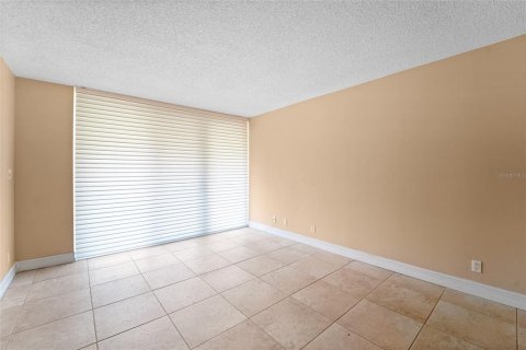 Copropriété à vendre à Belleair, Floride: 2 chambres, 128.67 m2 № 2150152 - photo 18