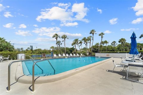 Copropriété à vendre à Belleair, Floride: 2 chambres, 128.67 m2 № 2150152 - photo 20