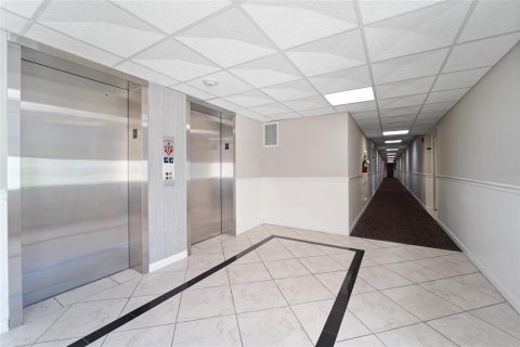 Copropriété à vendre à Belleair, Floride: 2 chambres, 128.67 m2 № 2150152 - photo 27