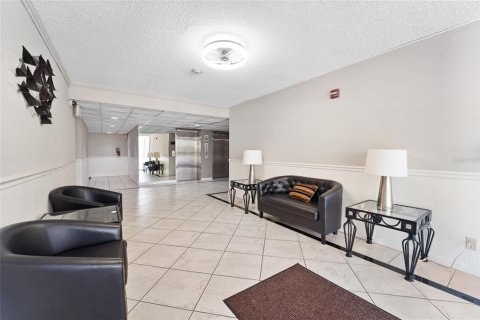 Copropriété à vendre à Belleair, Floride: 2 chambres, 128.67 m2 № 2150152 - photo 28
